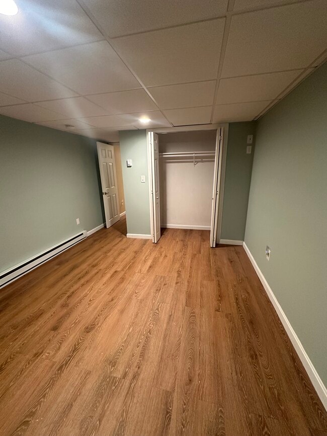 Building Photo - 67 Russell St Unit 2 Bedroom In-Law