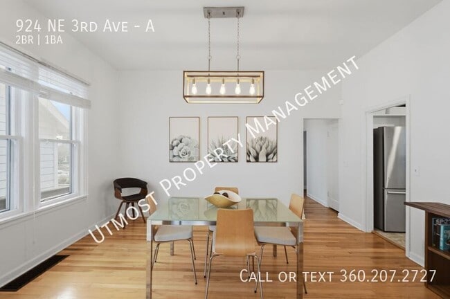 Photo - 924 NE 3rd Ave