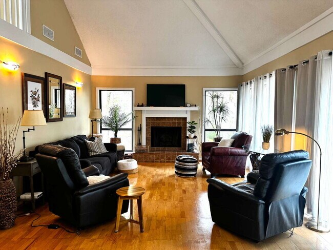 Photo - Furnished Moss Creek Golf Cottage