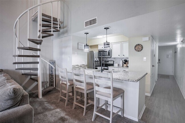 Photo - 12500 Melville Dr Unit 338D