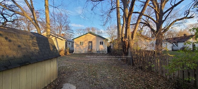 Photo - 1421 W 33rd St
