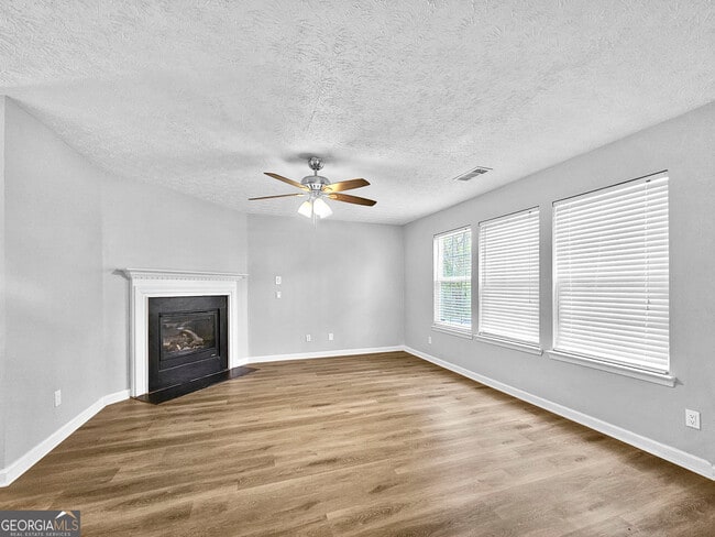 Photo - 1236 Liriope Ln SE