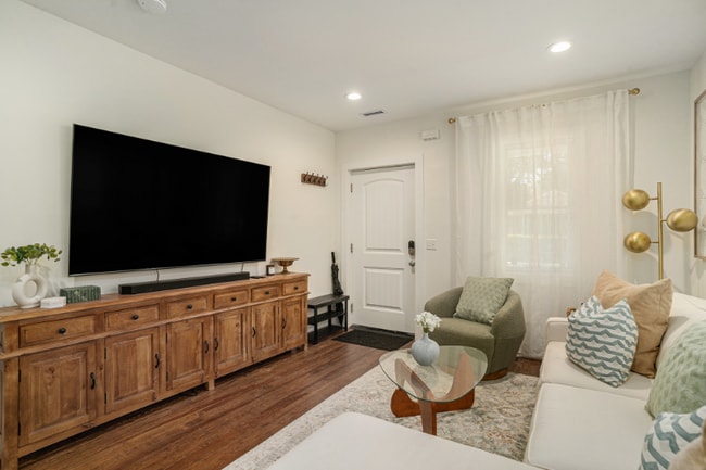 Photo - 1913 Orvid St