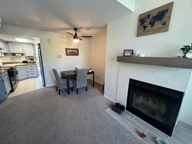 Photo - 1885 S Quebec Way Unidad E24