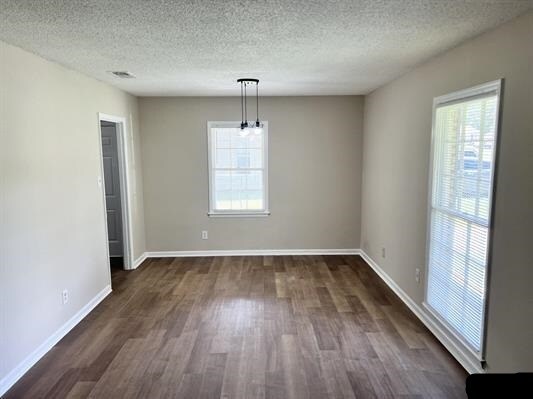 Photo - 2904 Alametos St SW