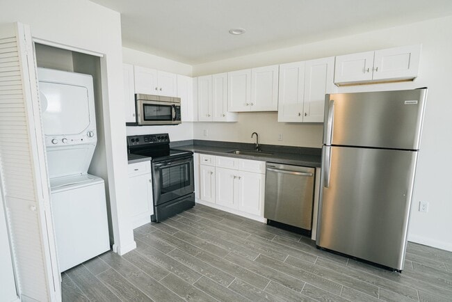 Photo - Seaward Landing