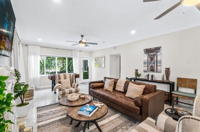 Photo - 3310 NE 18th St