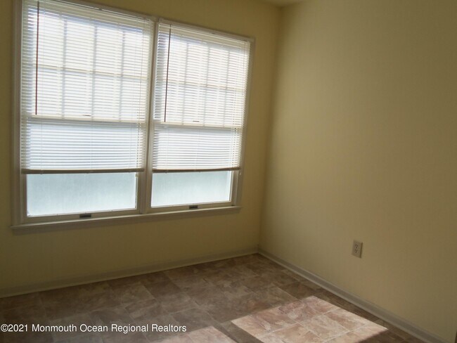 Photo - 1928 Cherryvale Ct