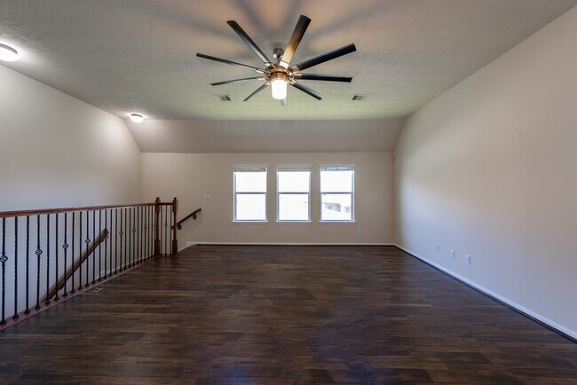 Photo - 26302 Fox Ridge Ln