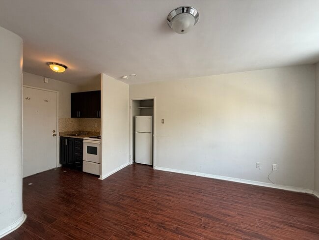 Photo - 140 Springhurst Ave Unit 34