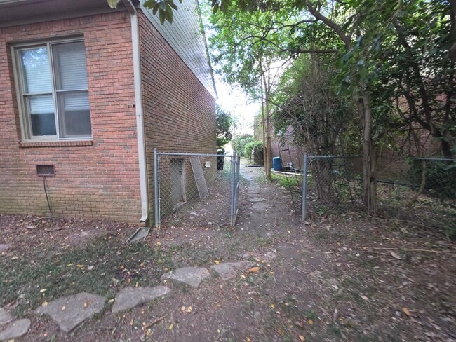 Photo - 321 Dulaine Cv