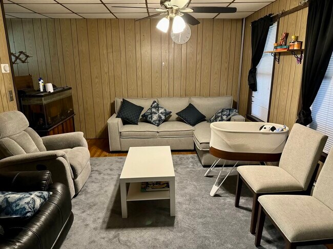 Photo - 869 Saratoga St