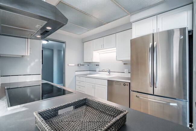 Building Photo - 1500 SW 5th Ave Unit 901 Rental