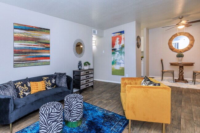 Photo - Bainbridge Apartments