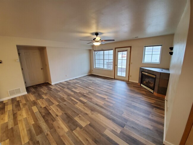 Photo - 3505 Fallon St