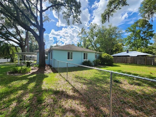 Photo - 1014 NE 10th Pl