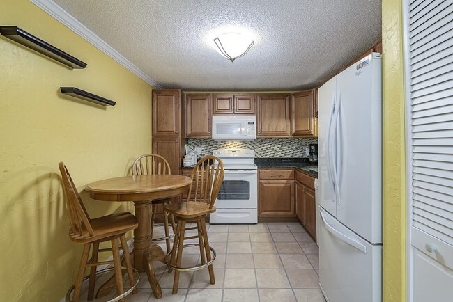 Photo - 8 9th St Unit 111