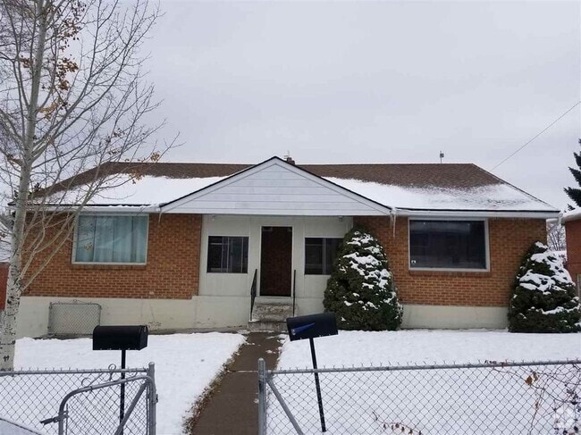 Building Photo - 108 Toponce Drive Unit #108 Rental