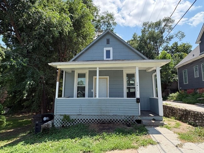 Building Photo - 2BR Fully Remodeled