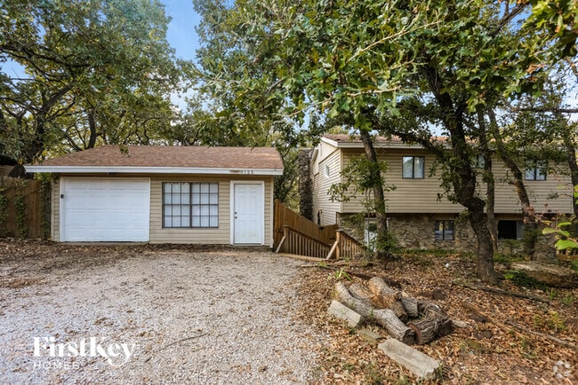 Building Photo - 9125 Shawnee Trail Rental
