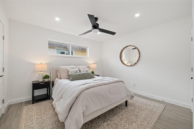 Photo - 5911 Sheridan Ave Unidad B110