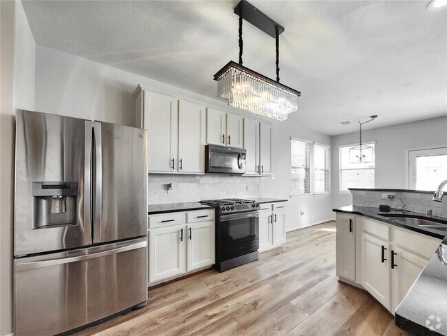 Building Photo - 21827 Sierra Long Dr Rental