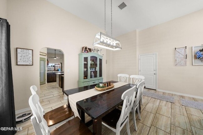 Photo - 337 Fray Olguin Ct