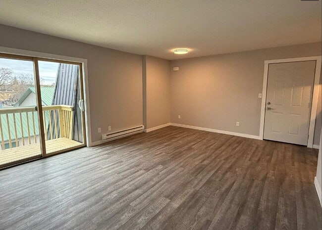 Photo - 900 Caledonia St Unit 904