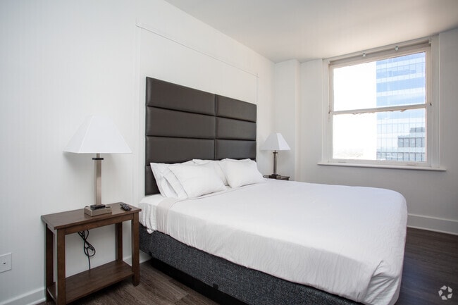2BR, 2BA - 1492SF - B25U