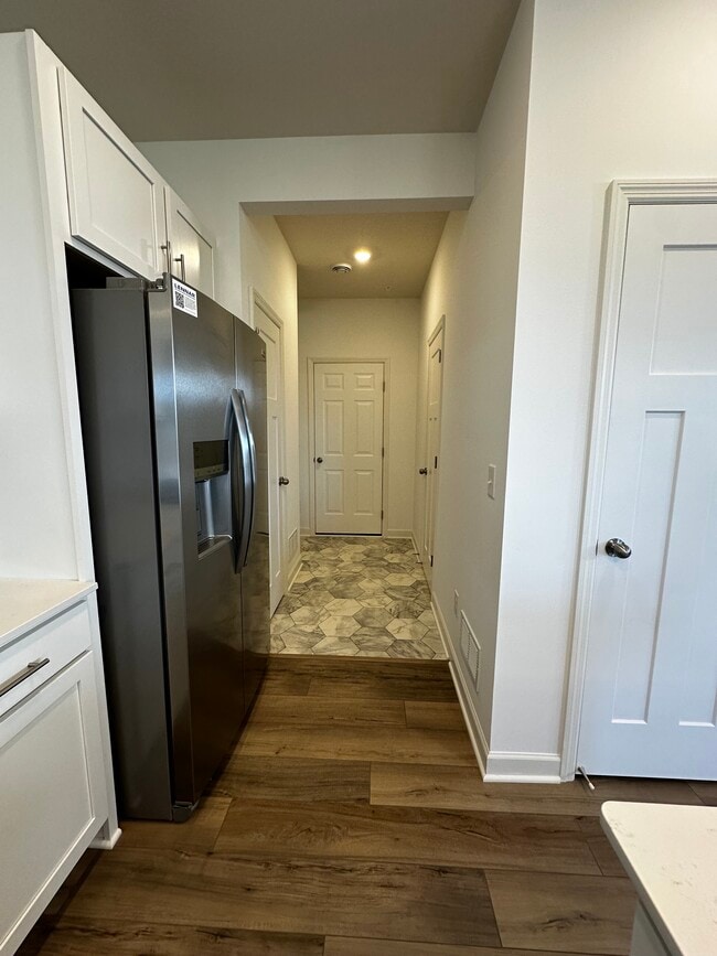 Photo - 1923 Prospect Ln
