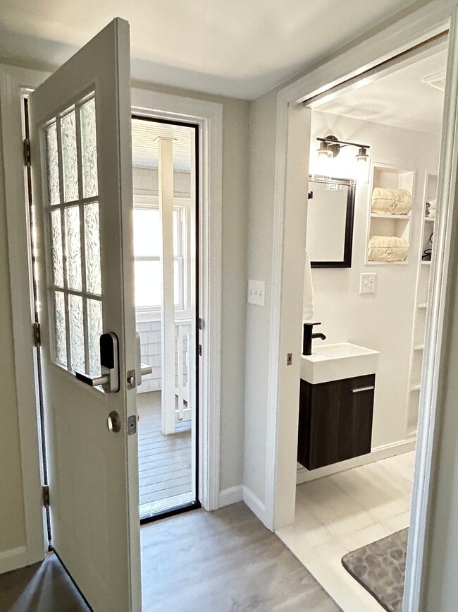 Photo - 16 Lewis Ave Unit 1-bedroom