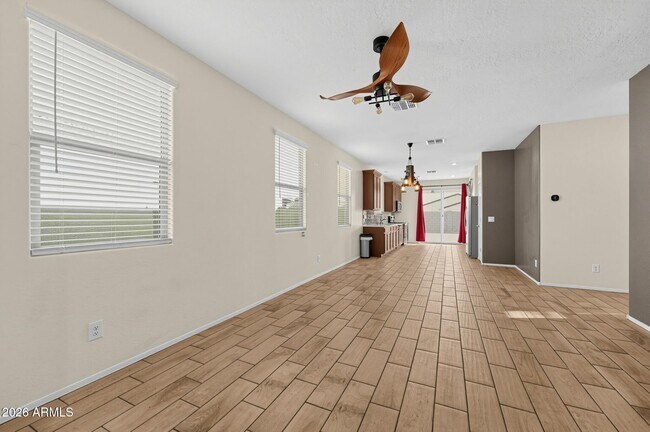 1623 W Pima Ct