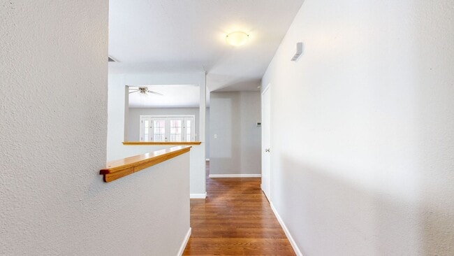 Photo - 8690 Lords Manor Way