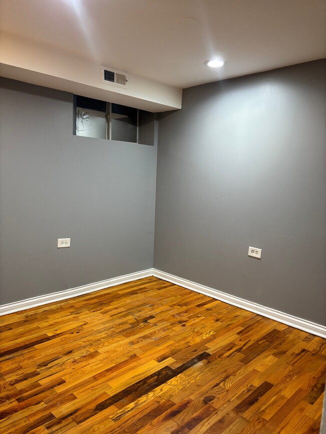 Photo - 1626 N Kildare Ave Unit basement/garden