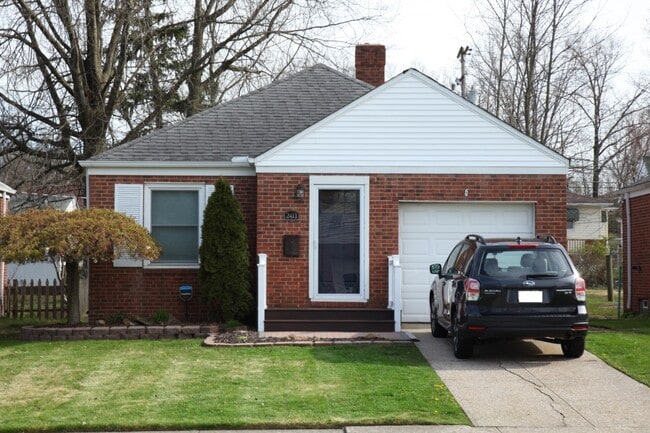 Front of house - 2411 Fortune Avenue