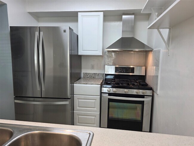 Photo - 1016 E Tri Oaks Ln Unit 86