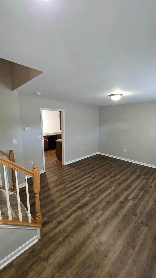 Photo - 511 National Ave