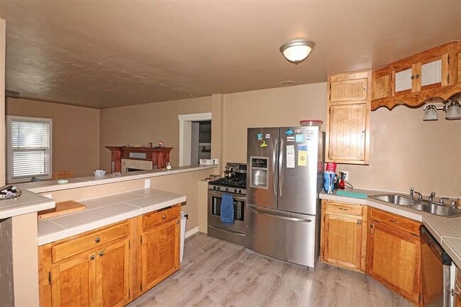 Photo - All utilities included 3-bedroom, 2-bathroom home in the Redlands