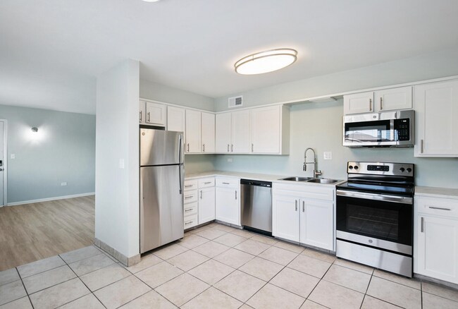 Building Photo - 1210 Pierce St Unit 1210-7A