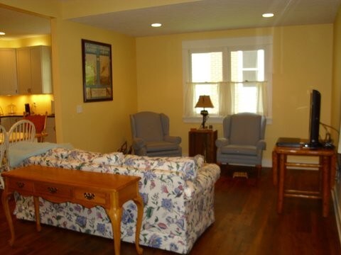 Photo - 2345 Fern Walk