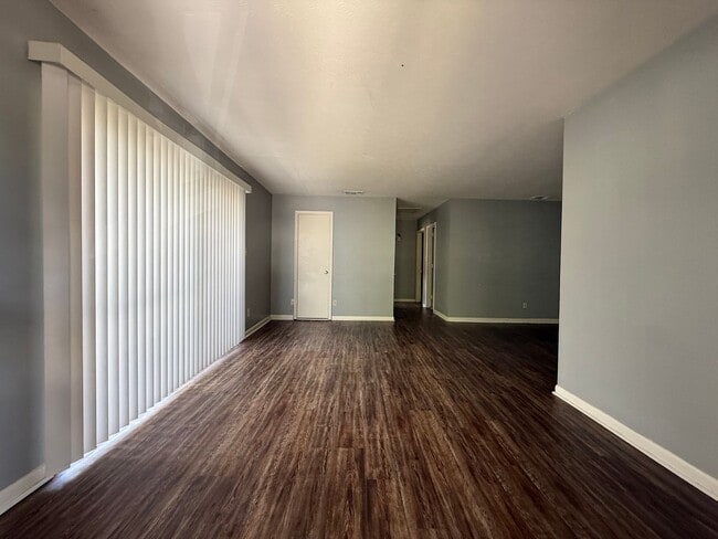 Photo - 1231 Buckingham Dr Unit 1231-3