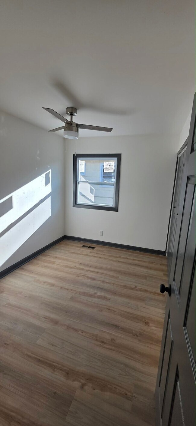 Photo - 3921 Middlehurst Ln