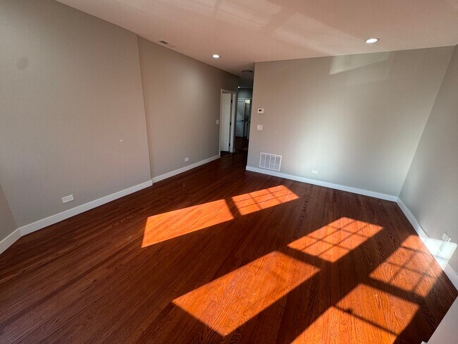 Photo - 5000 N Major Ave