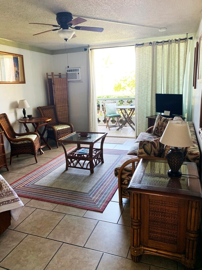 Photo - 75-5776-5776 Kuakini Hwy Unit 143