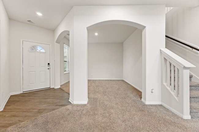 Photo - 15837 Roberto Clemente Ct