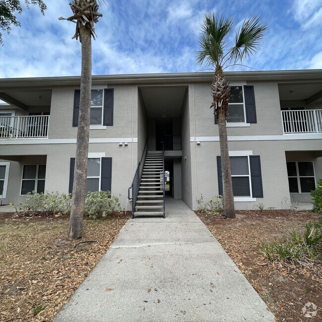 Building Photo - Desirable Location! Resort Style Amenities... Rental