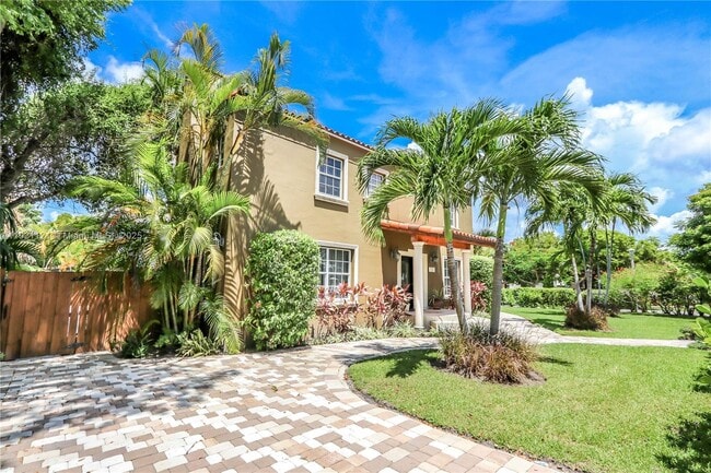 Photo - 1700 SW 14th Ave