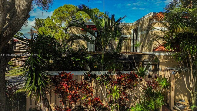 Photo - 4205 Village Dr