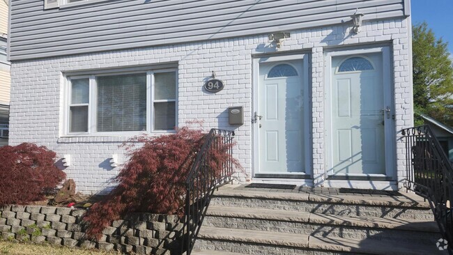 Building Photo - 94 Pennsylvania Ave Rental