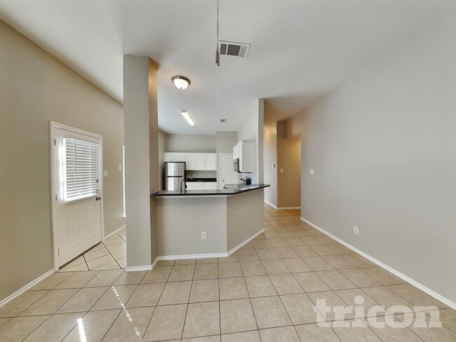 2825 St Croix Ave